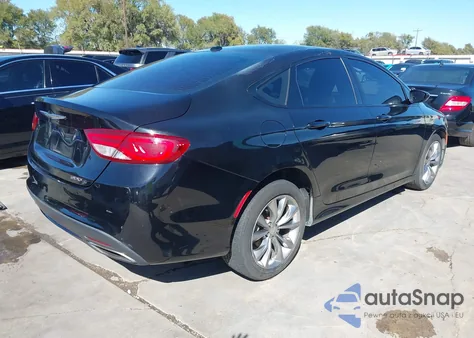 2015 Chrysler 200 S z USA, uszkodzony, nr VIN 1C3CCCBB0FN709726